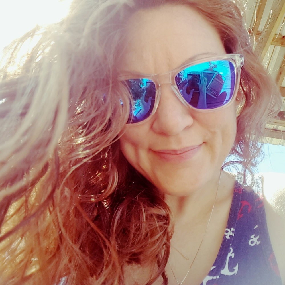 Meet your Posher, Julia